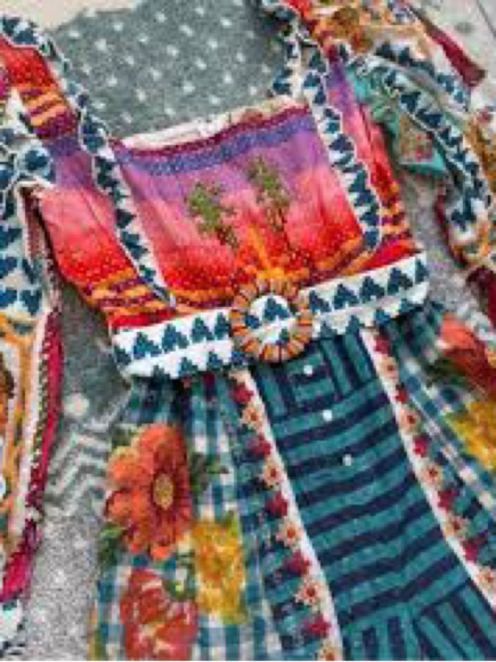 FARM RIO FLORAL PATCHWORK ROMPER - Picture 4 of 6